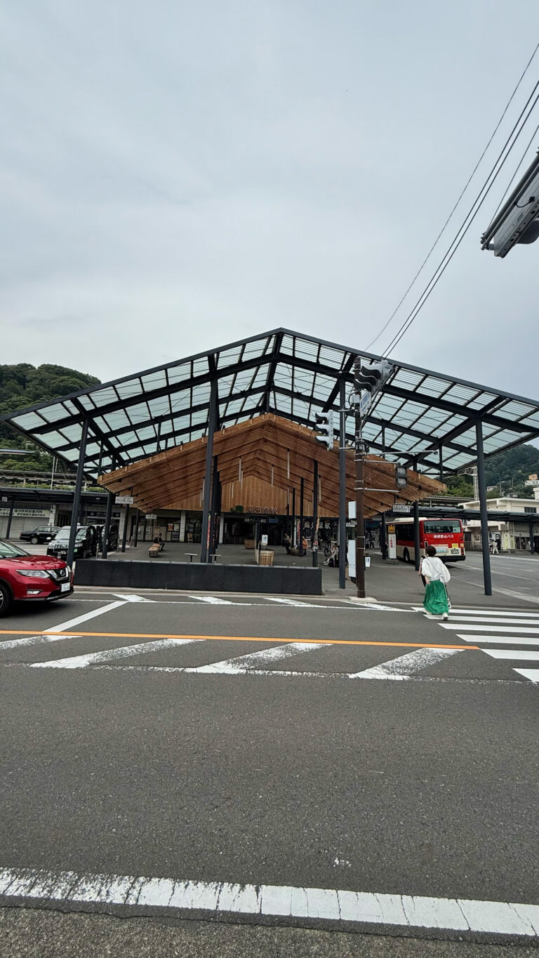 湯河原駅全景