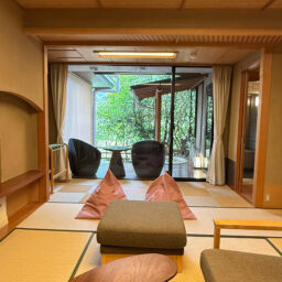 お部屋からテラスをみたところ