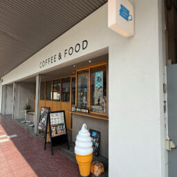 カフェ入り口