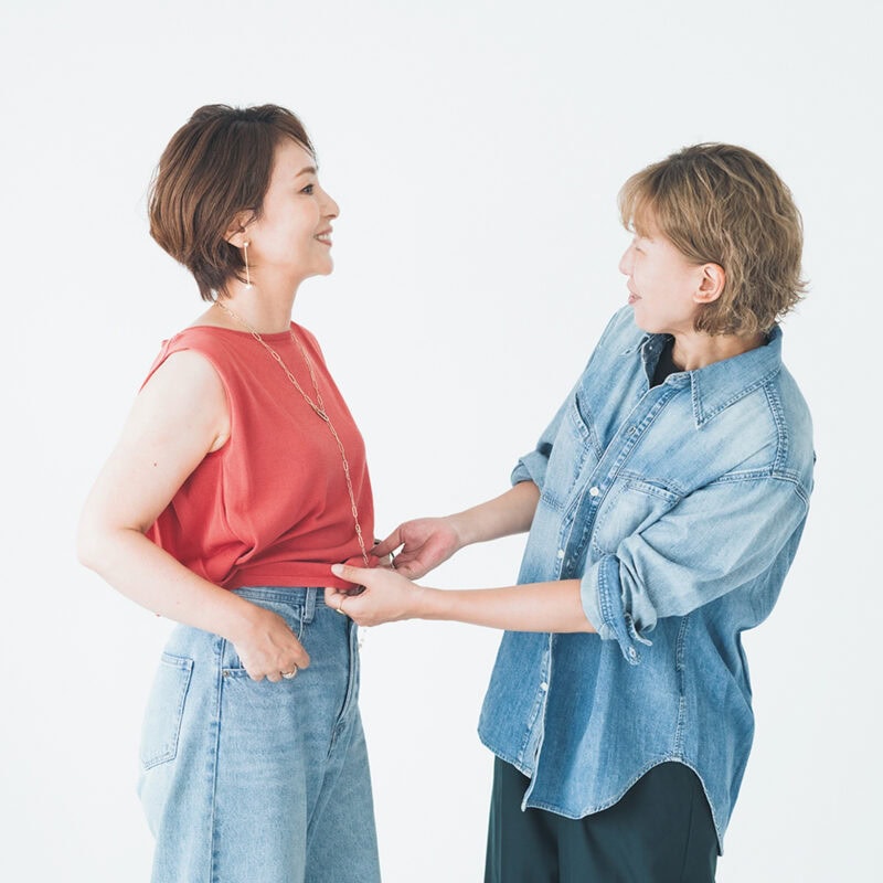 【60代デニム】60代が選ぶべきデニムの色やシルエットは？着こなし方＆注目デニムアイテム5選は必見！