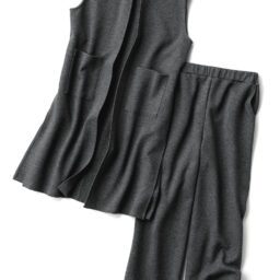 IラインスッキリジレNW　￥5,990～　M～３L、IラインスッキリパンツNW　￥4,990～　M～３L