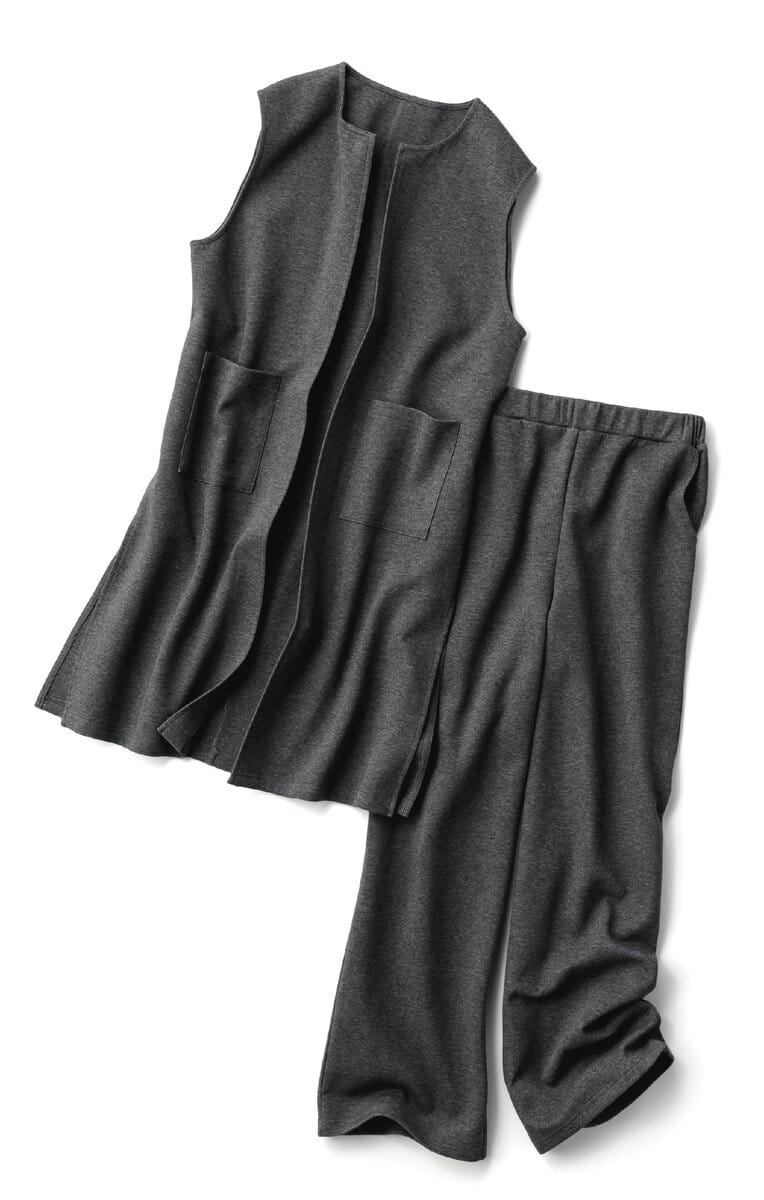 IラインスッキリジレNW　￥5,990～　M～３L、IラインスッキリパンツNW　￥4,990～　M～３L