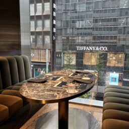 銀座の「dunhill BAR」