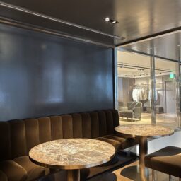 銀座の「dunhill BAR」