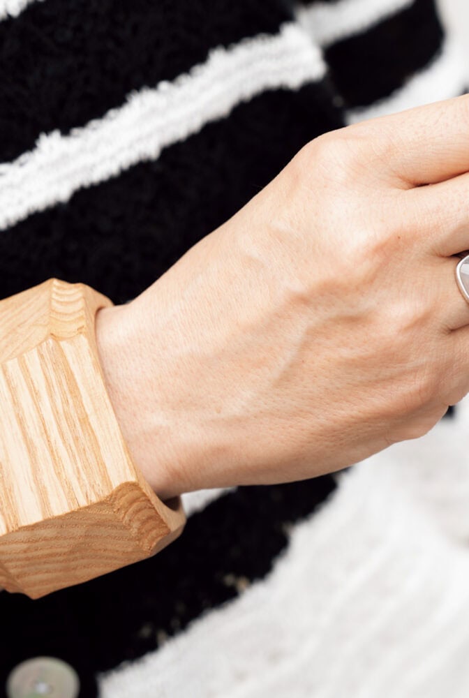 「ハグオーワー」25周年記念のバングル