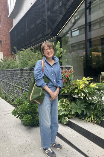 【60代お手本スナップ】デニムONデニムを軽やかに楽しむ！大人のこなれたカジュアルコーディネート