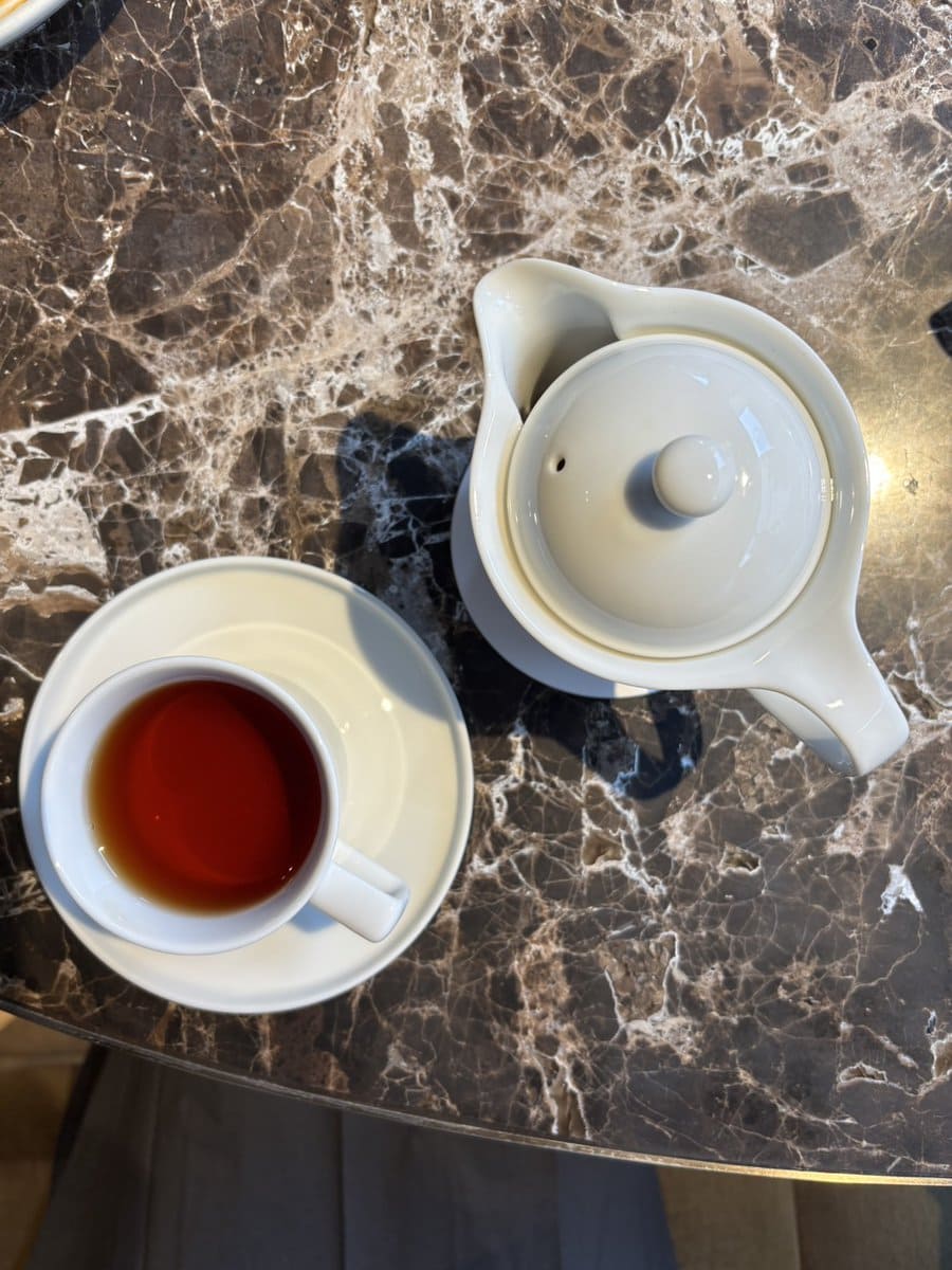 銀座の「dunhill BAR」のお茶