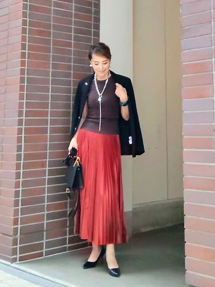 「H&M」プリーツスカート（ラストレッド） ￥6,999