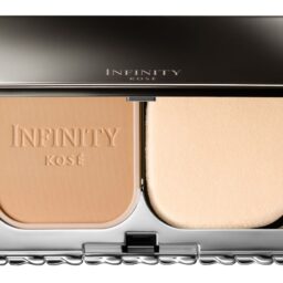 インフィニティ スキンルミナンス ファンデーション SPF20・PA+++ ￥6,820（編集部調べ）／コーセー