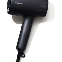 ヘアードライヤーナノケア EH- NAOJ ¥33,660／パナソニック理美容・健康商品ご相談窓口