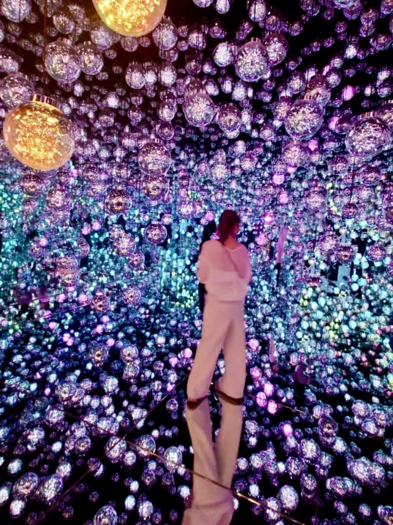 麻布台ヒルズ「チームラボ ボーダレス」