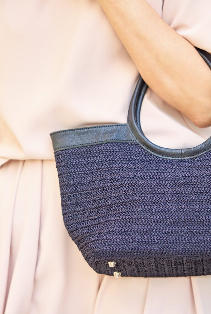 24年間続くロングセラーアイテム「リサリサ」オリジナルカゴバッグ