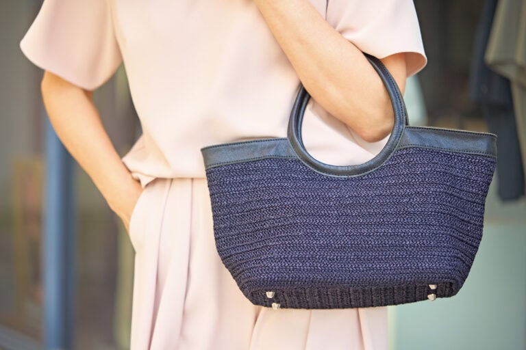 24年間続くロングセラーアイテム「リサリサ」オリジナルカゴバッグ