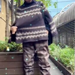 島崎真代さんのケープの着こなし