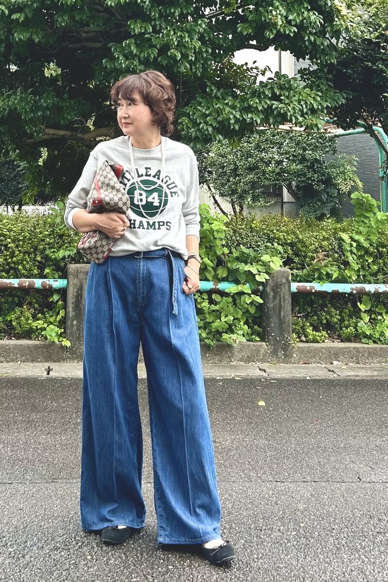 yumikoさんスウェット×デニム