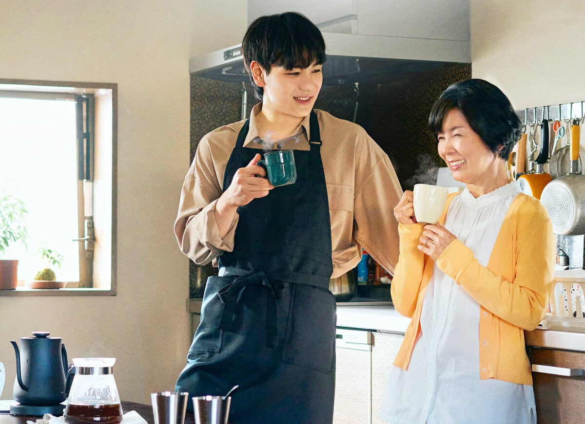 映画『富士山と、コーヒーと、しあわせの数式』豆原一成さん（JO1）、市毛良枝さん