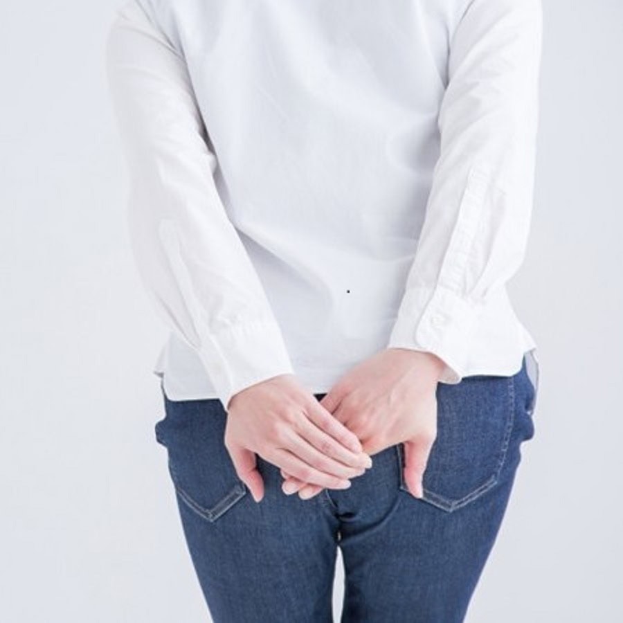 【60代ヘルスケア】おならが臭くなる原因と、日常で無理なく取り入れられるセルフケアを紹介します。