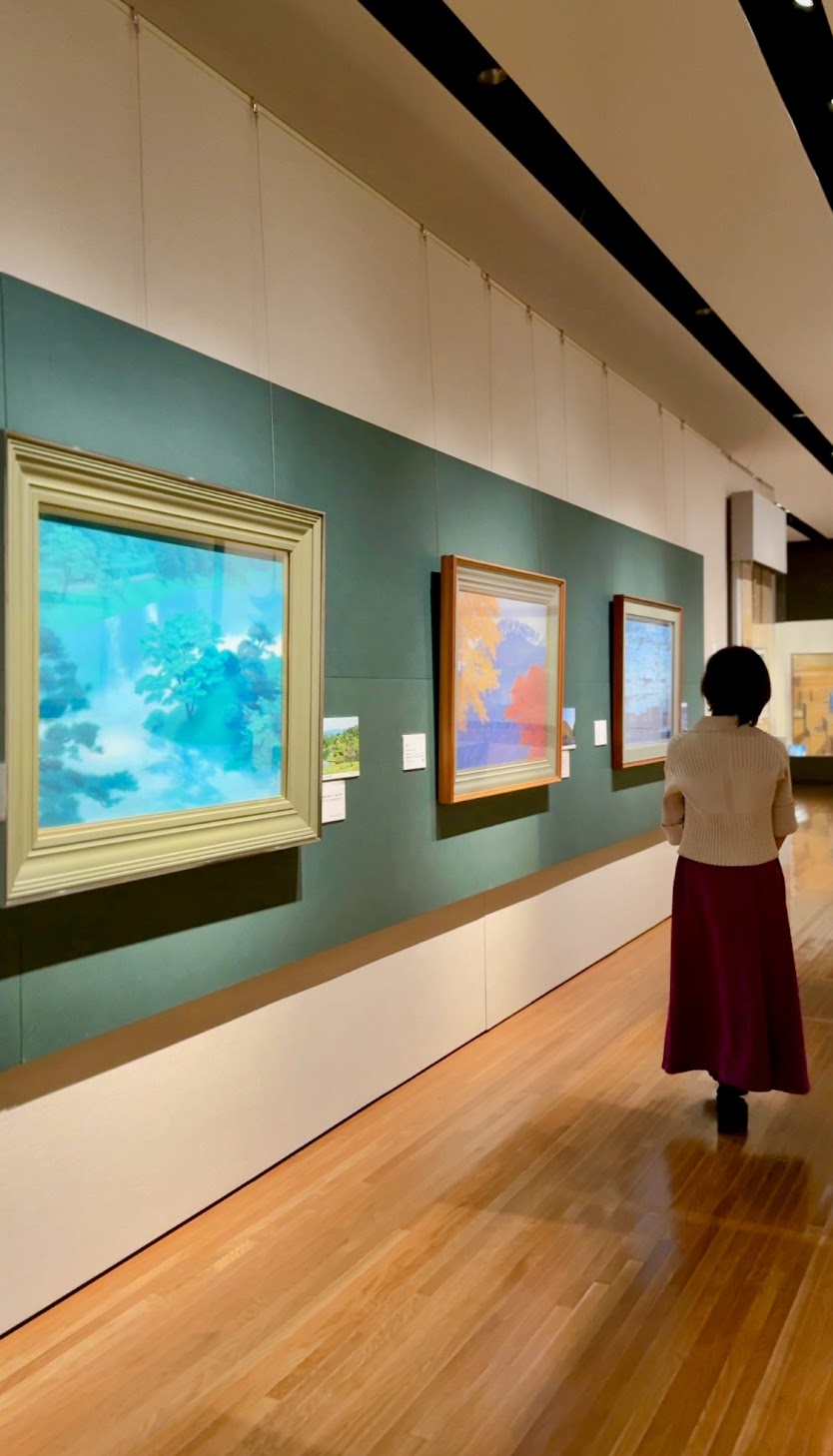 美しくて、入ったりきたりして見入ってしまいました。