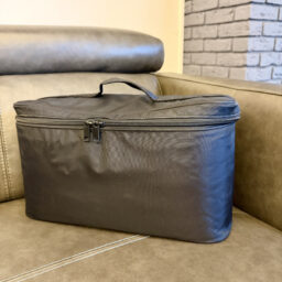 ナイロンメイクボックスL　￥2,990 再生ポリプロピレン入りメイクボックス　1/2横ハーフ　￥250／無印良品