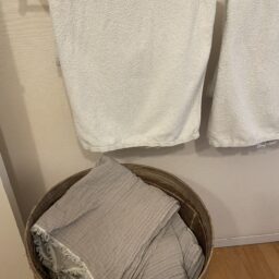 洗いざらしガーゼバスタオル ￥1,290／無印良品