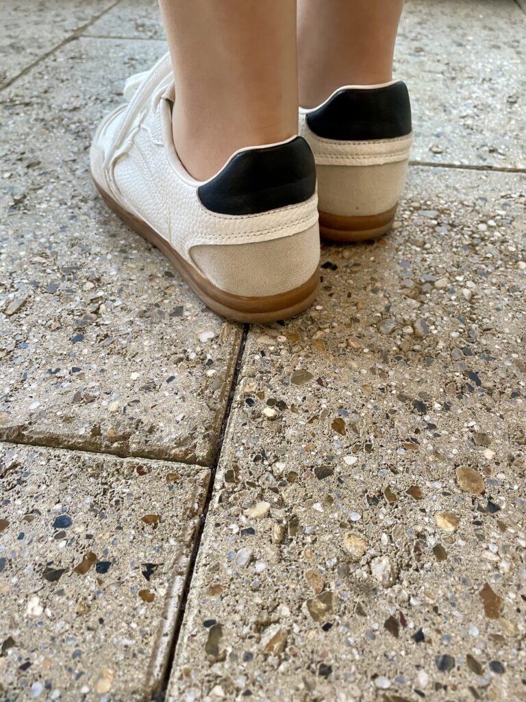 藤井さんスニーカー