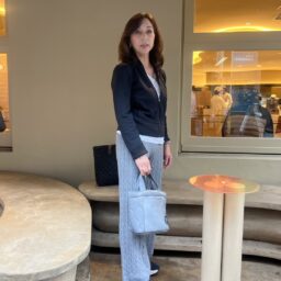 アウター: lululemon、ボトムス: ユニクロ、シューズ: On