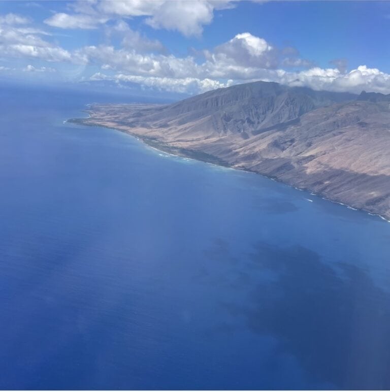 中道さん_マウイ島旅行_＠上空