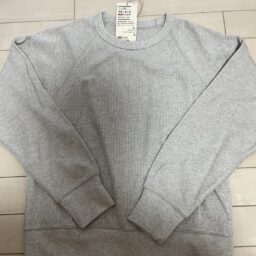 婦人　ワッフル編みクルーネック長袖Ｔシャツ  ￥2,990