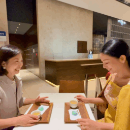 「Cafe 椿」にて