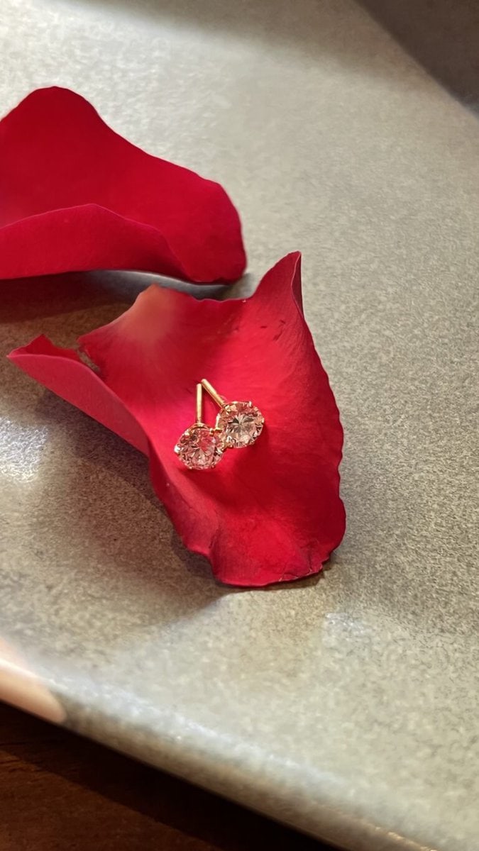 ピアス(落ちないピアス! Prong Setting Earrings- total 1.0ct)【K18】¥418,000/September5