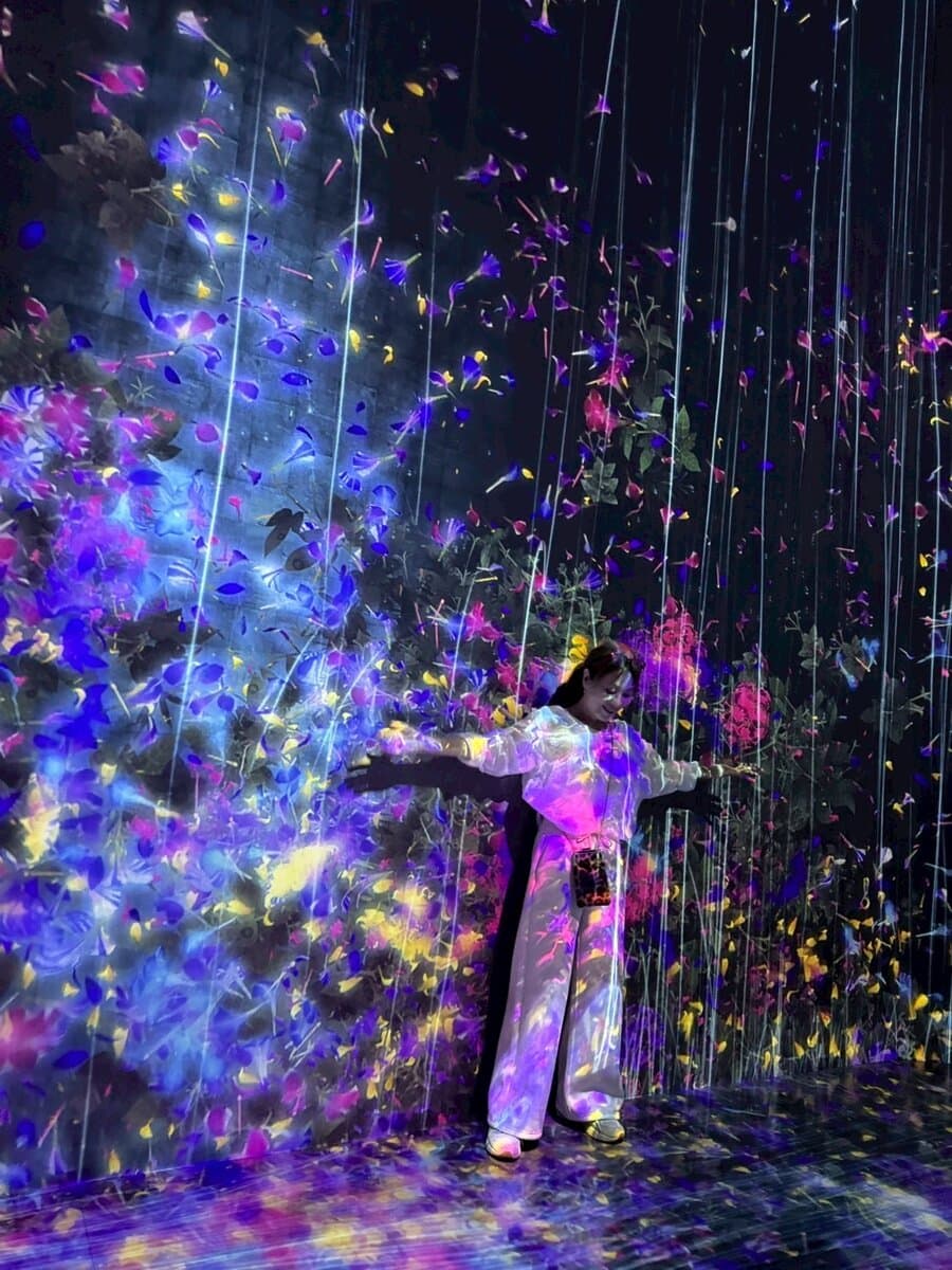 麻布台ヒルズ「チームラボ ボーダレス」