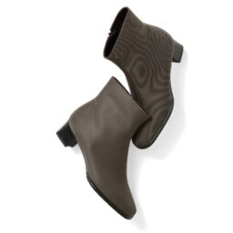 靴¥31,900／銀座ヨシノヤ