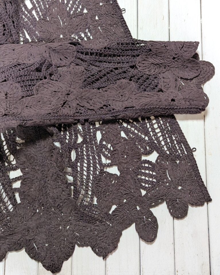 「H&M」のレースカーデ