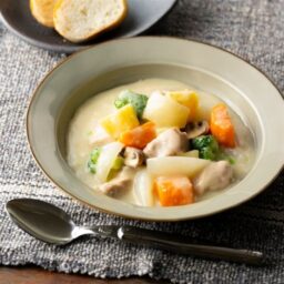 米粉のシチューフレーク ￥450／AKOMEYA TOKYO