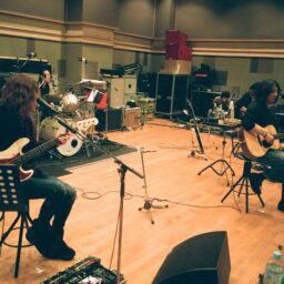 映画『みらいのうた』よりリハーサル中のTHE YELLOW MONKEY