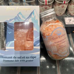 ダイヤモンドソルト（左)8€ (右)9€