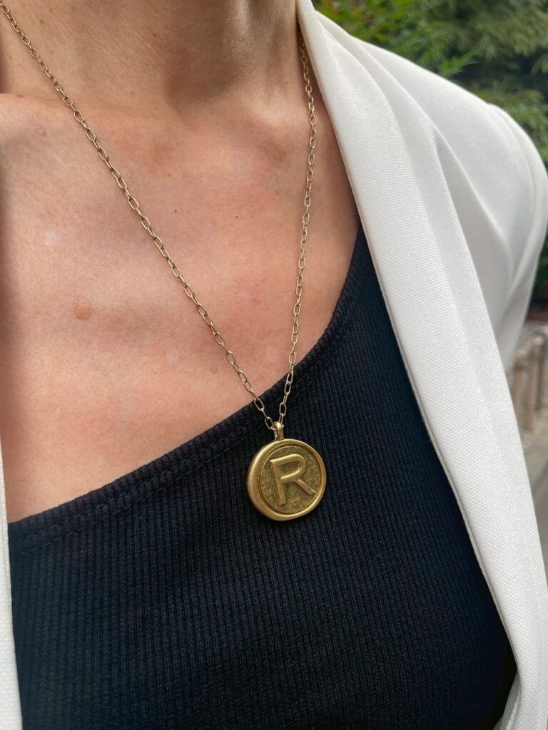 『ZARA』のぺンダント