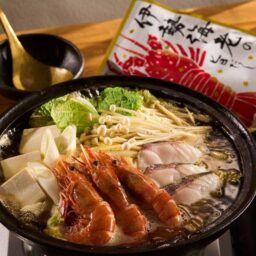 もへじ 伊勢海老の旨だし鍋つゆ 600g ￥398／カルディコーヒーファーム