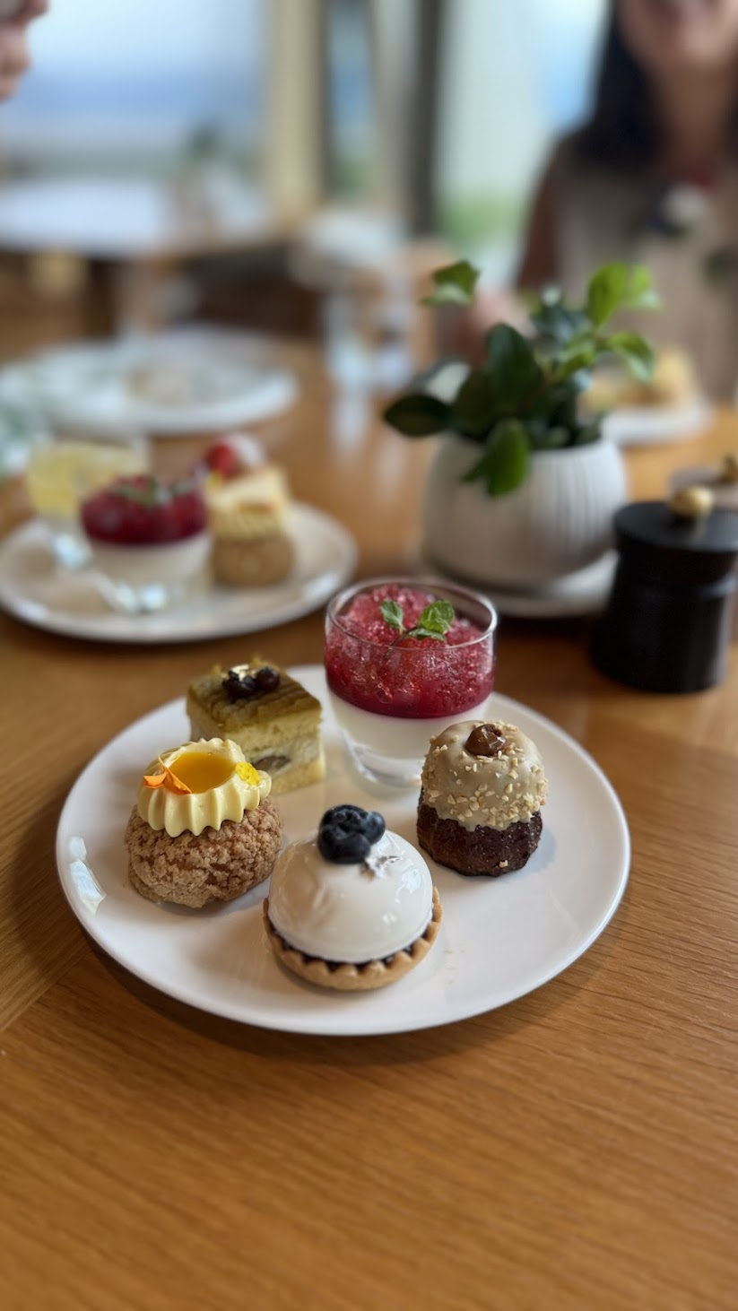 ブッフェお料理もデザートも豊富で美味で大満足