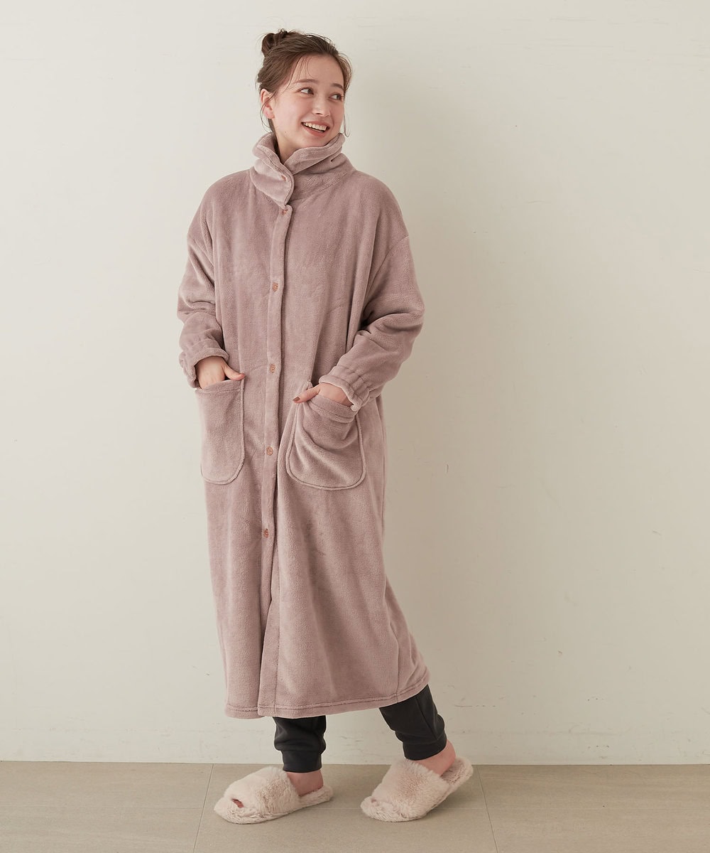 なめらかタッチもこふわラムフリース着る毛布《2way/クッションにもなる》¥3,300/LAFUKU