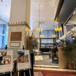 ANAクラウンプラザ：ロビーラウンジ