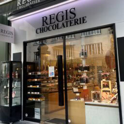 老舗チョコレート店「REGIS 」