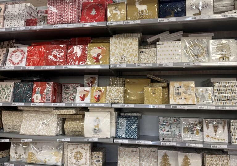 季節ごとにナプキンの柄やテーマが変わるコーナー