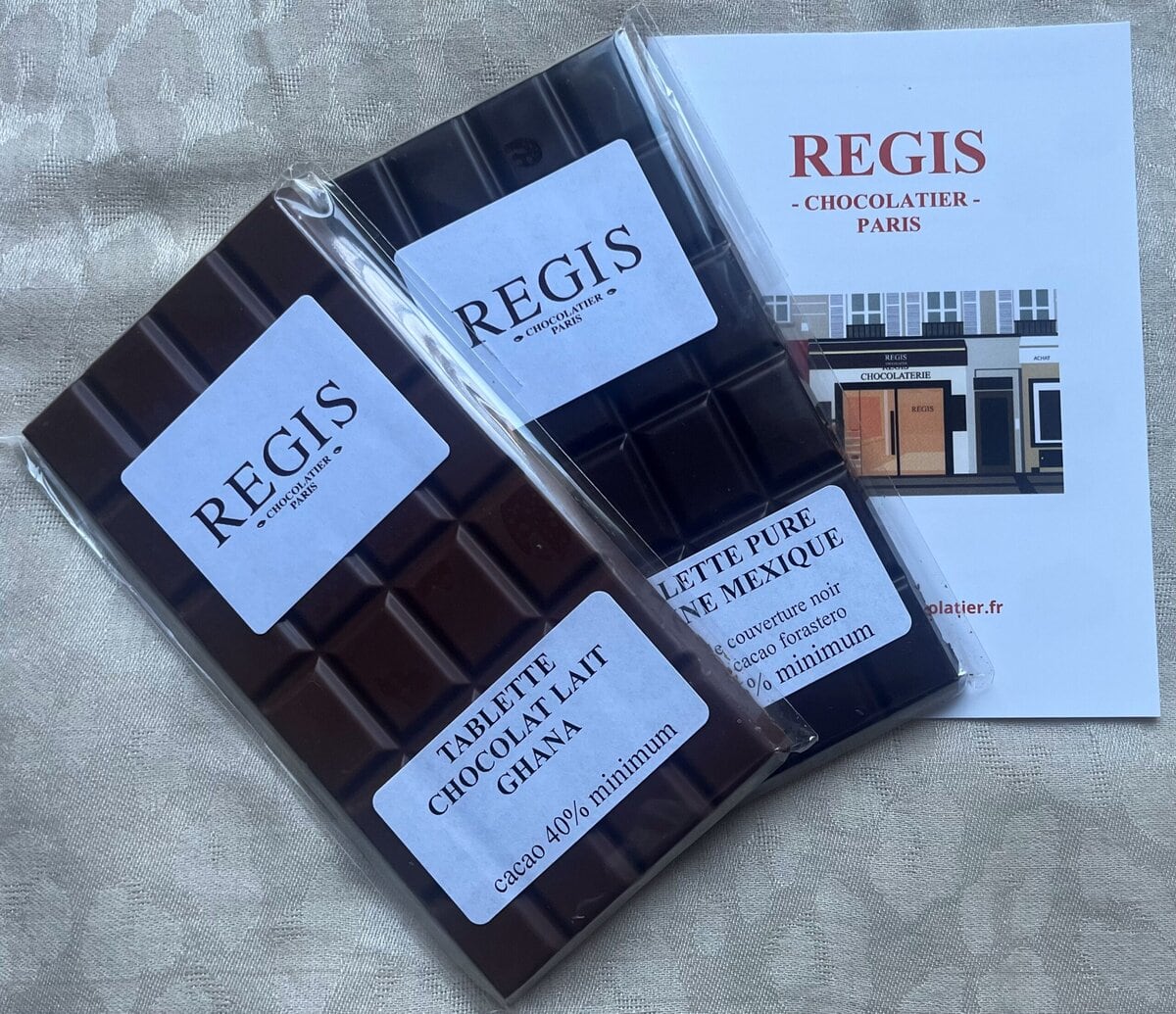 老舗「REGIS 」のタブレット