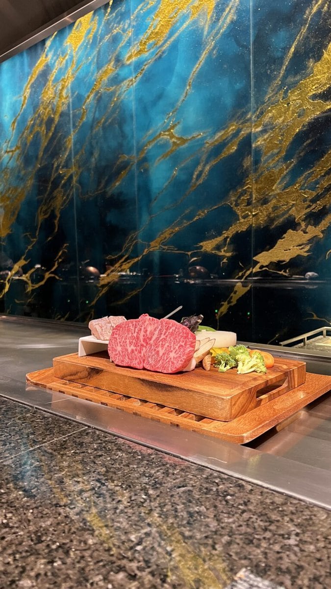 「サンクチュアリコート琵琶湖 ベネチアンモダンリゾート」のディナーの鉄板焼き