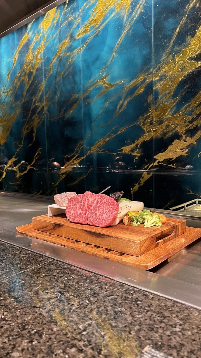 「サンクチュアリコート琵琶湖 ベネチアンモダンリゾート」のディナーの鉄板焼き