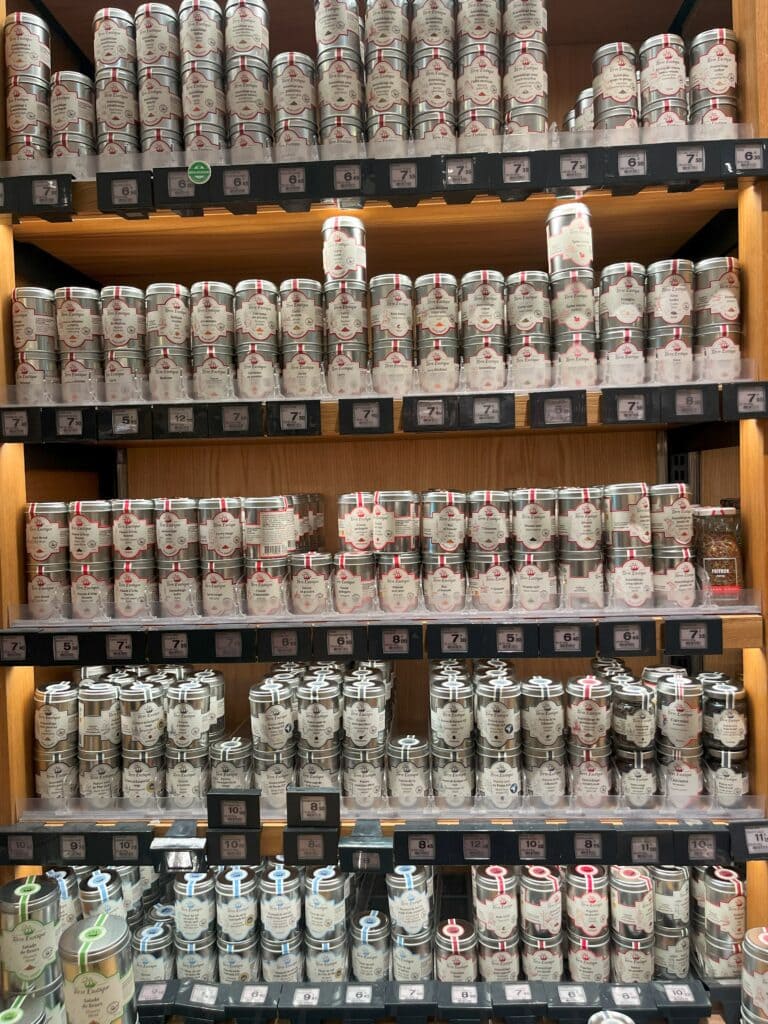 様々な塩が選べる充実した品揃え