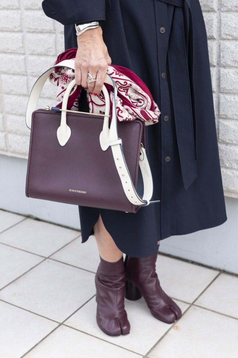 「ストラズベリー」のバッグ、「エルメス」のストール