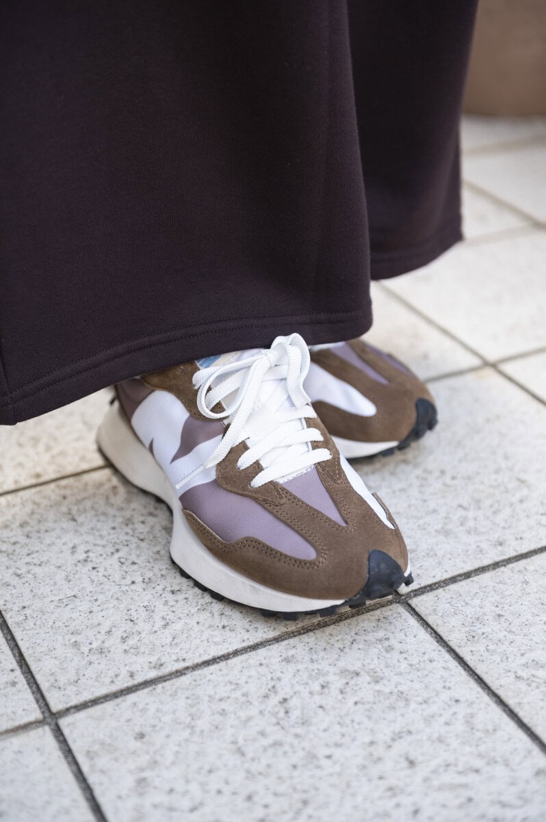 「ニューバランス」のスニーカー