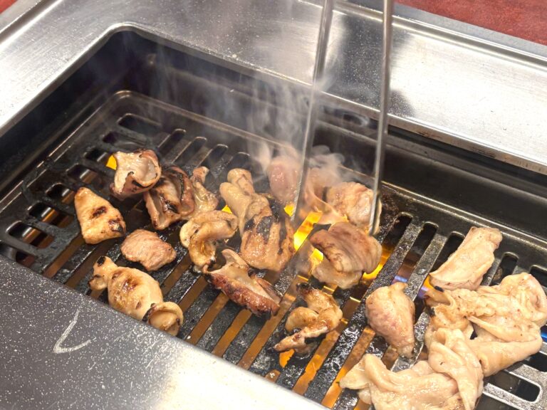 新潟県魚沼市 ホルモン焼き やまに